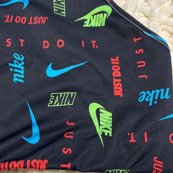 Nike Sports bra - Picture 3 of 5